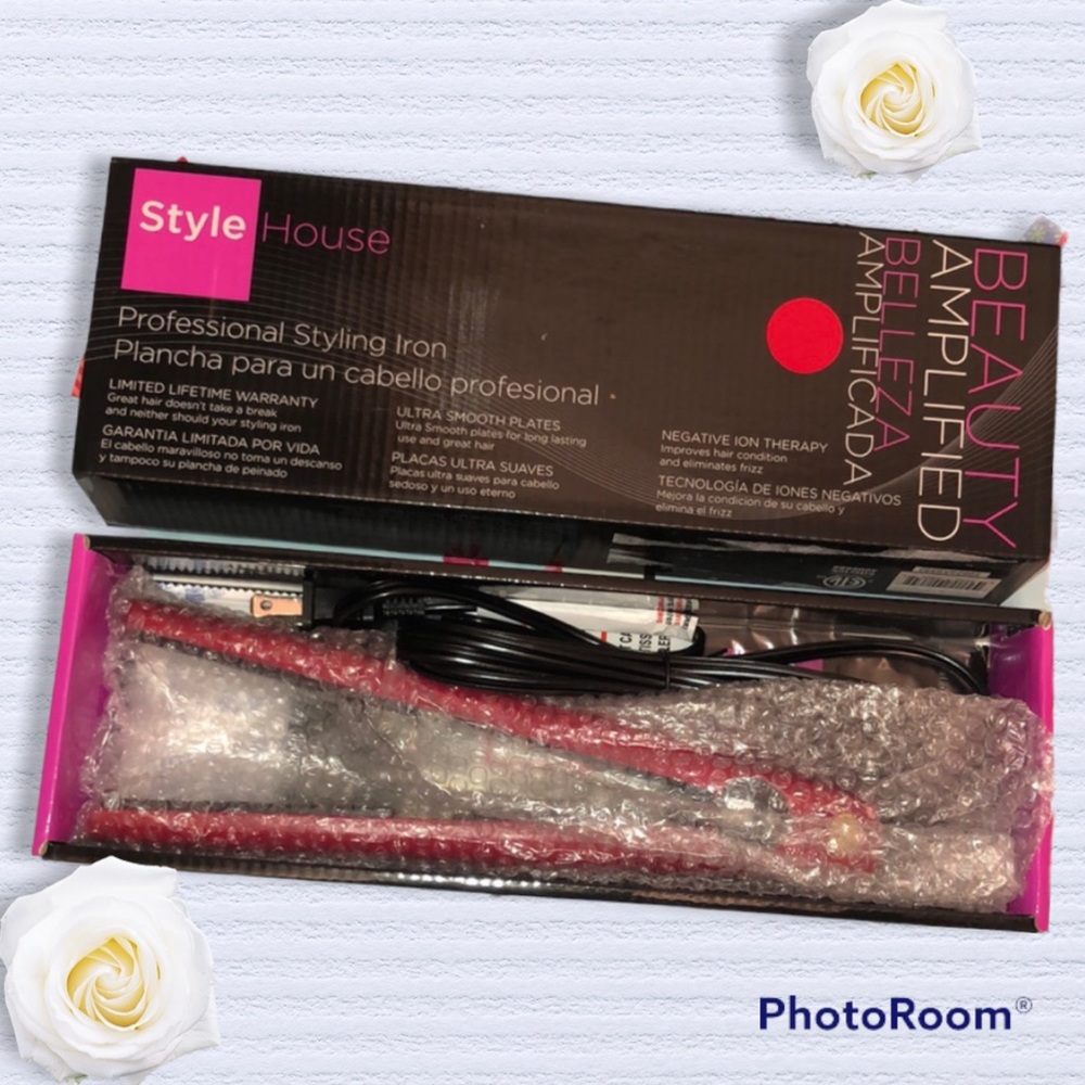 Brand new Style House Professional Styling Iron (red)